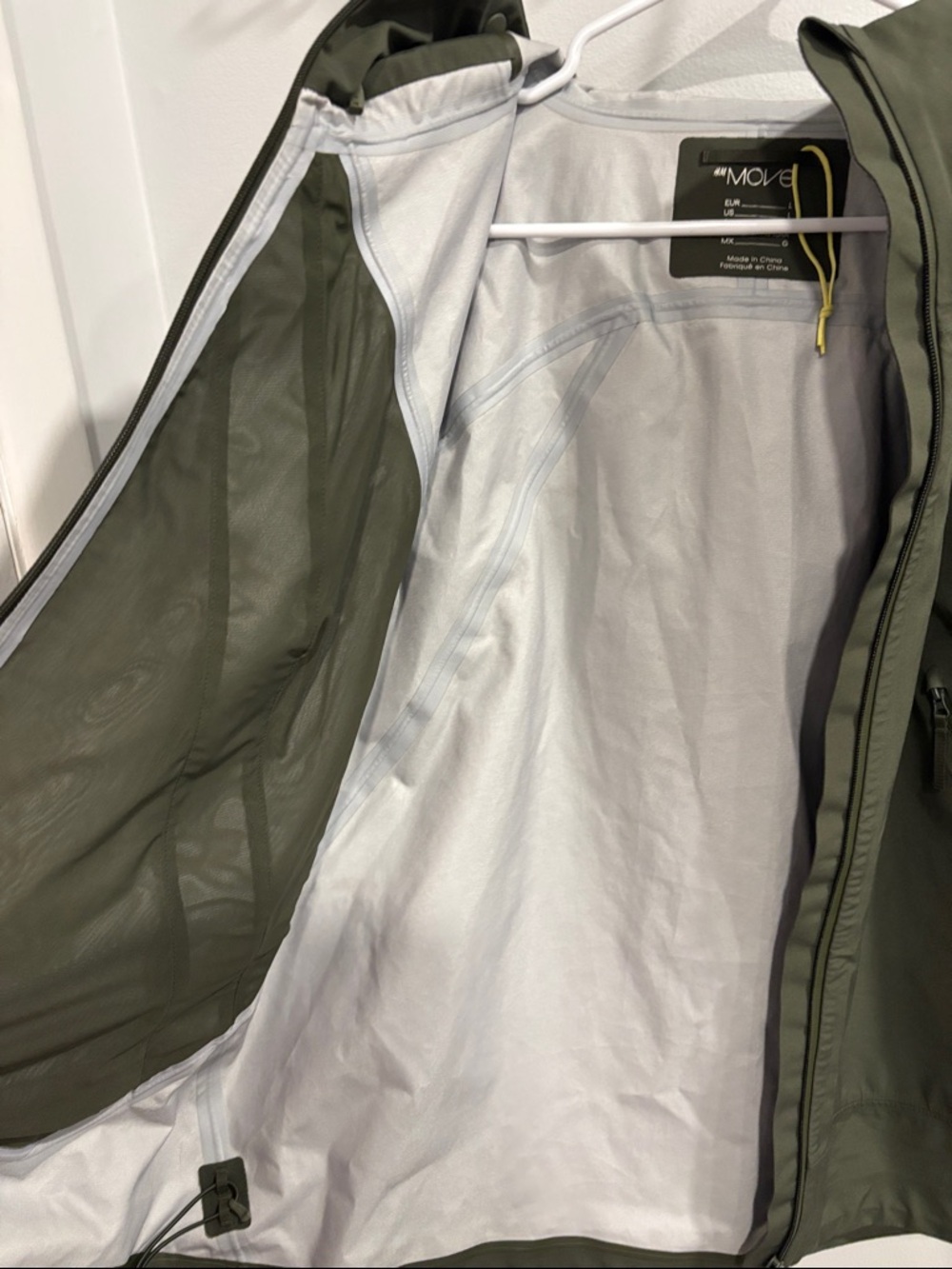 H&M Move Olive Green Utility Jacket with Yellow Pull Tab - Picture 8 of 12